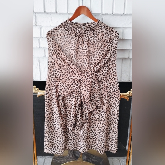 Torrid Leopard Print Blouse - Picture 8 of 11